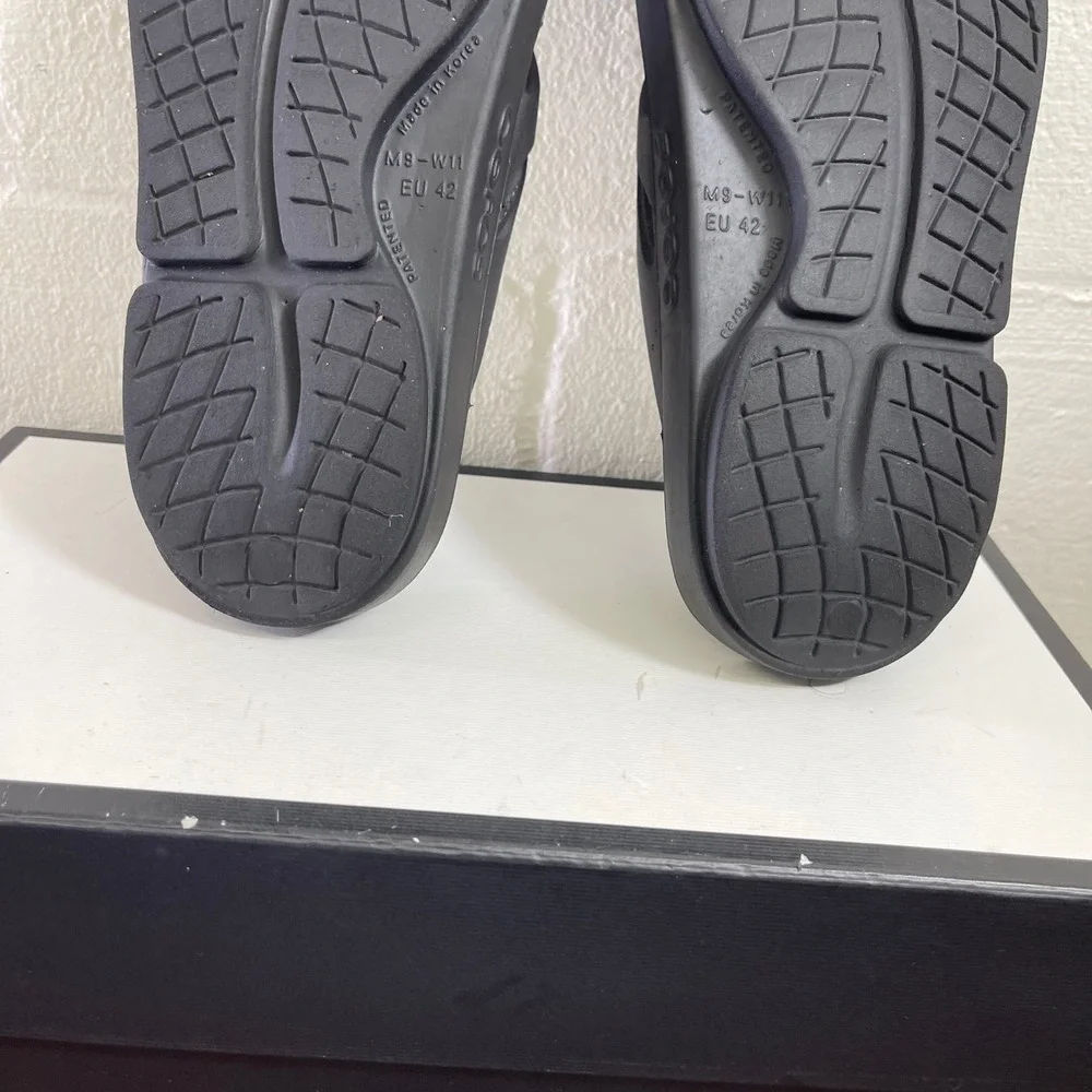 Oofos OOriginal Recovery Sandals Black Thong Flip Flop Slip‎ On Mens 9 Womens 11
